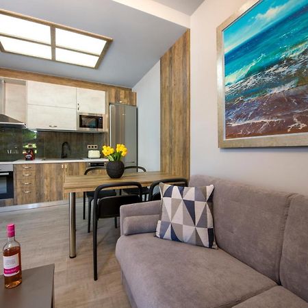 Rena'S Luxury Apartment With Free Private Parking Chania  Eksteriør billede